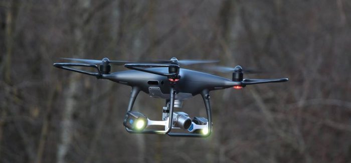Drones volants en spéléologie