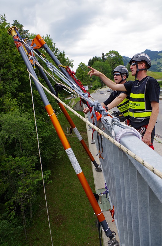 subsa_secours_vertical_srt_200