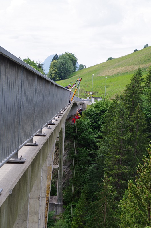 subsa_secours_vertical_srt_203